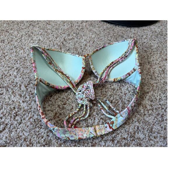 Victoria's Secret Bikini size Medium, floral, multicolor 2 piece, Boho design - Picture 6 of 10